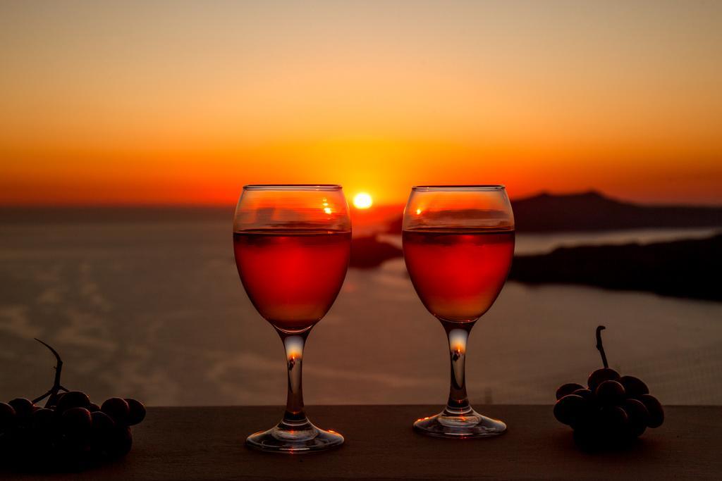 Santa Rinoula Suites Sea Sunset Views Adults Only Megalochori  Ngoại thất bức ảnh