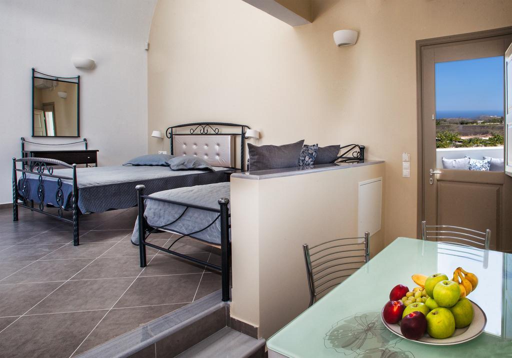 Santa Rinoula Suites Sea Sunset Views Adults Only Megalochori  Ngoại thất bức ảnh