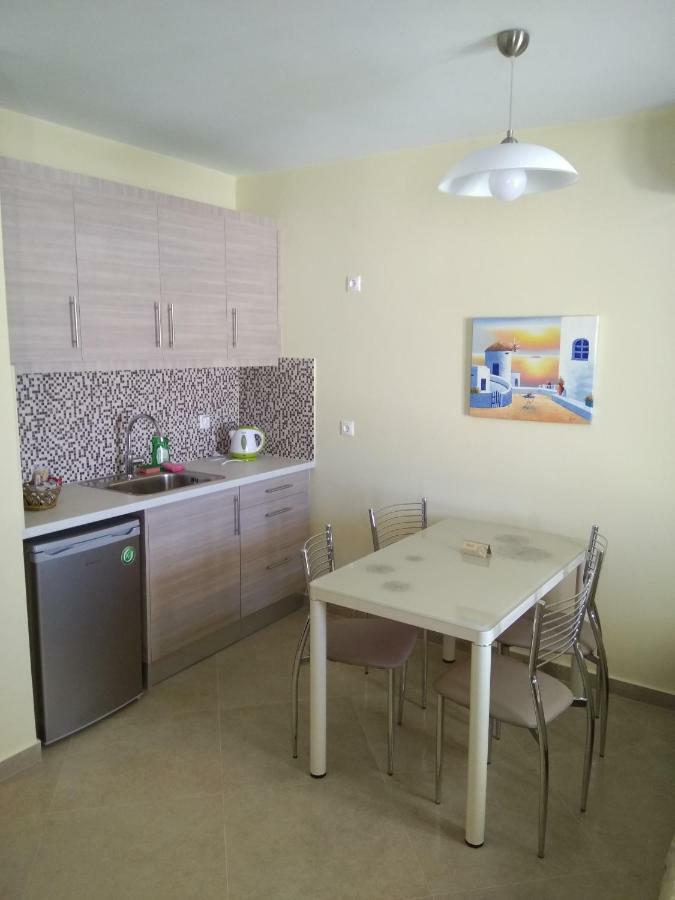 Santa Rinoula Suites Sea Sunset Views Adults Only Megalochori  Ngoại thất bức ảnh
